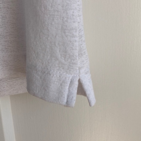 White Blouse, Fitted & Polished - Picture 4 of 5